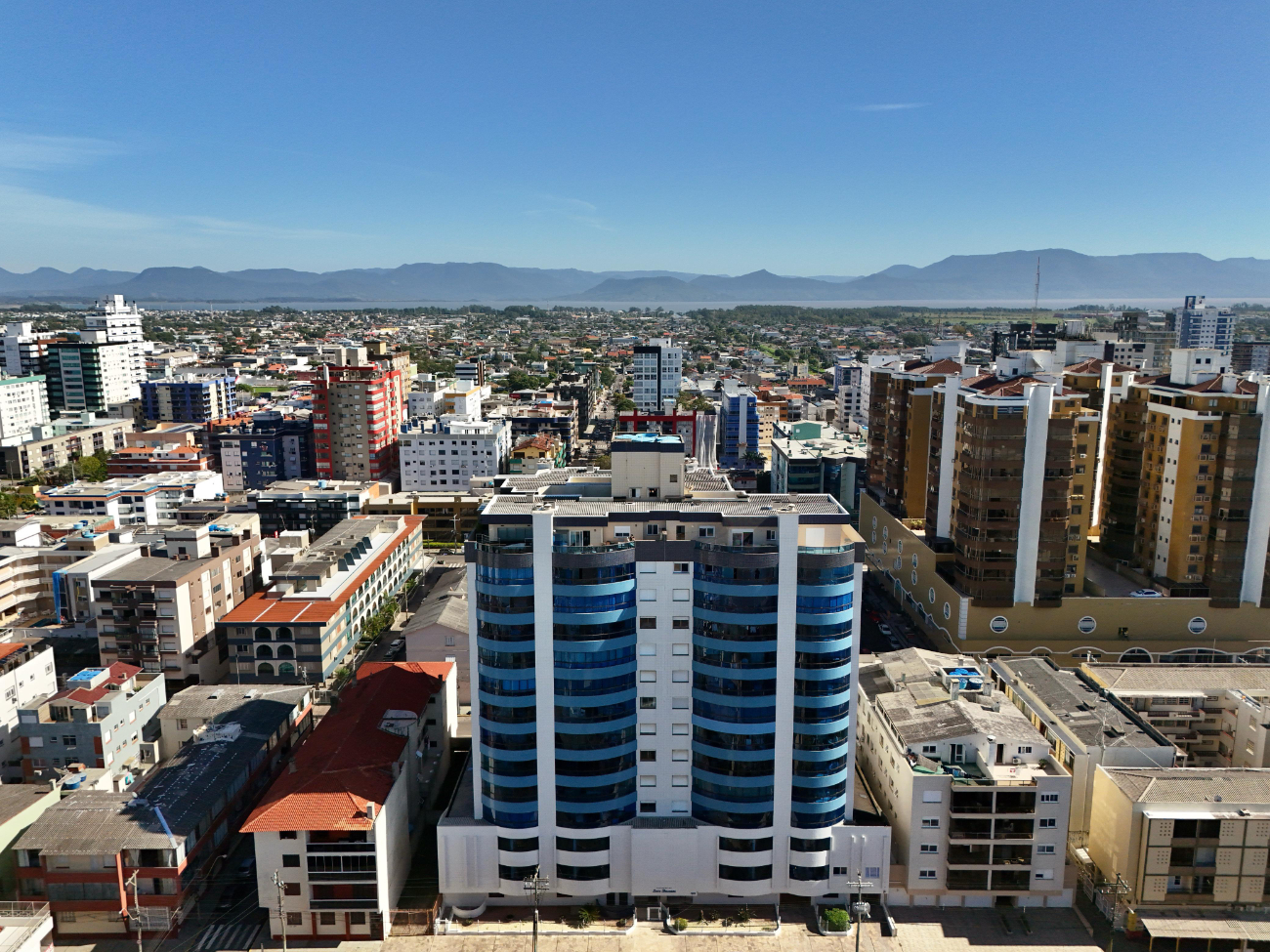 Imagem do condomínio Luiz Bassani referência 694