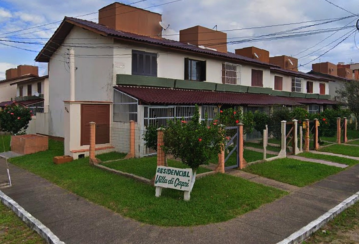 Sobrado em cond fechado 3 dormitórios à venda no bairro Capão Novo em Capão Da Canoa - imovel 1032