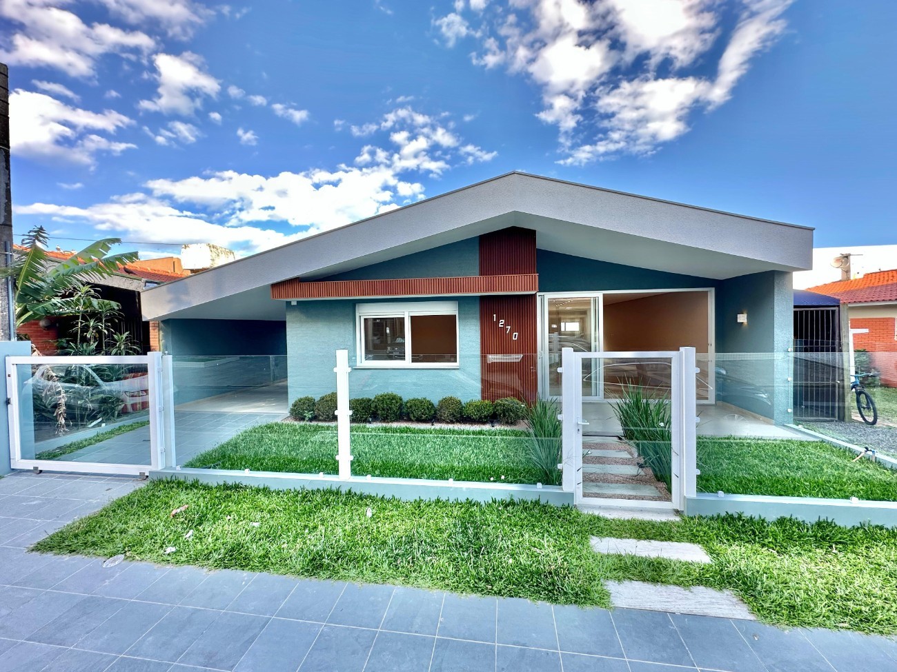 Imagem do imóvel Casa 3 dormitórios à venda, Zona Nova em Capão Da Canoa referência 108