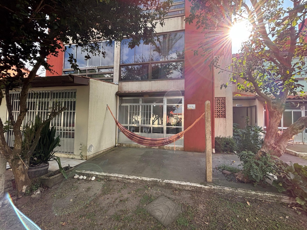Sobrado em cond fechado 1 dormitório à venda no bairro Capão Novo em Capão Da Canoa - imovel 1082