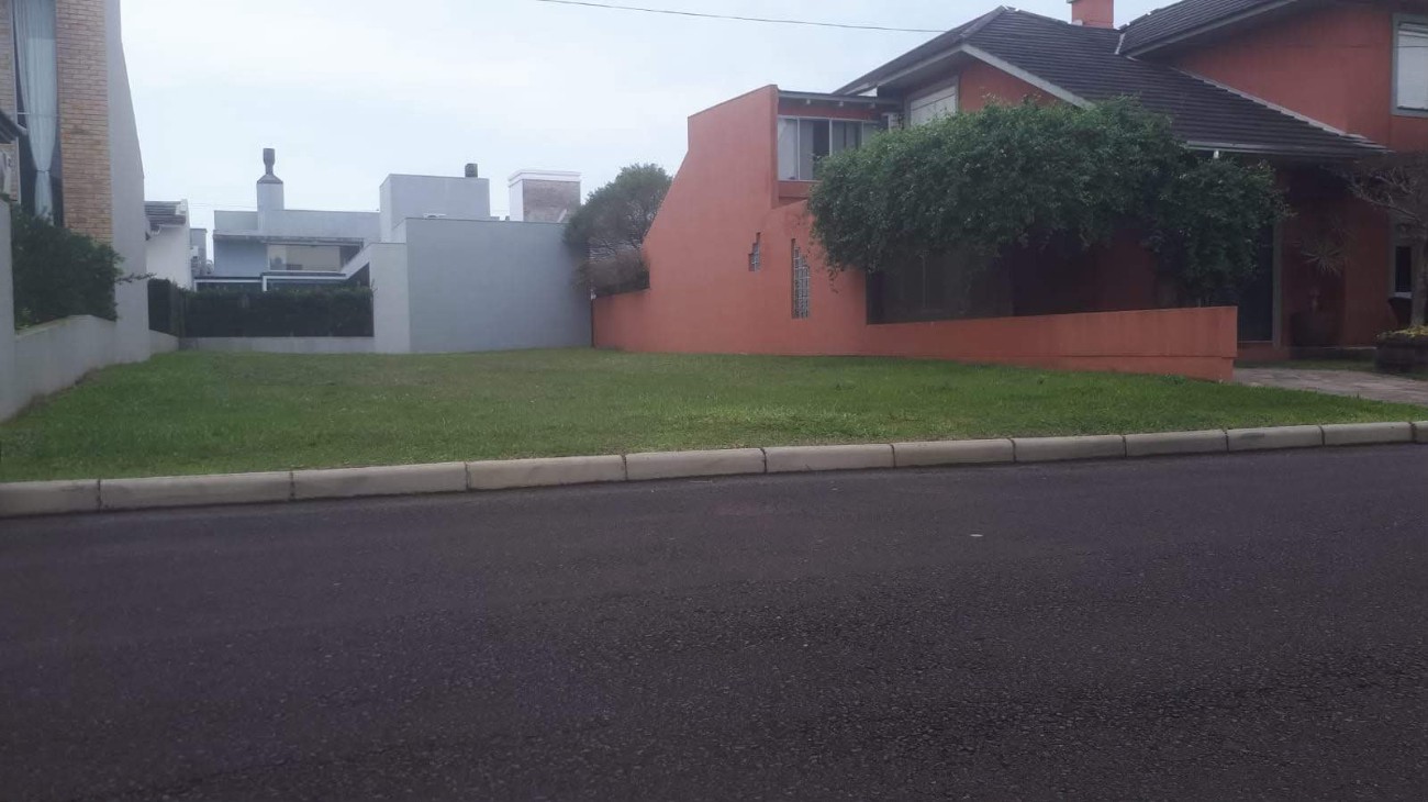 Terreno em condomínio à venda no bairro Zona Nova em Capão Da Canoa - imovel 1338