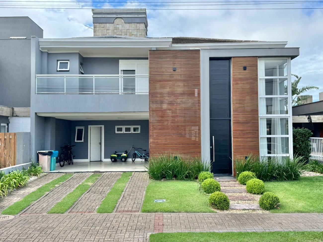 Casa em condomínio 5 dormitórios à venda no bairro Centro em Xangri-lá - imovel 1560