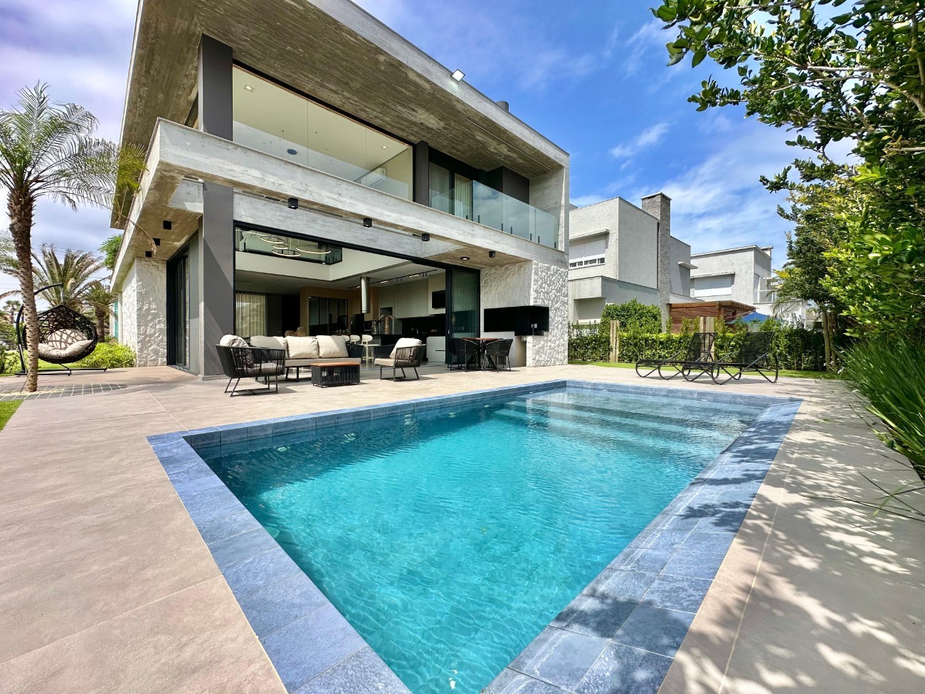 Imagem do imóvel Casa em condomínio 6 dormitórios à venda, Maristela em Xangri-lá referência 327