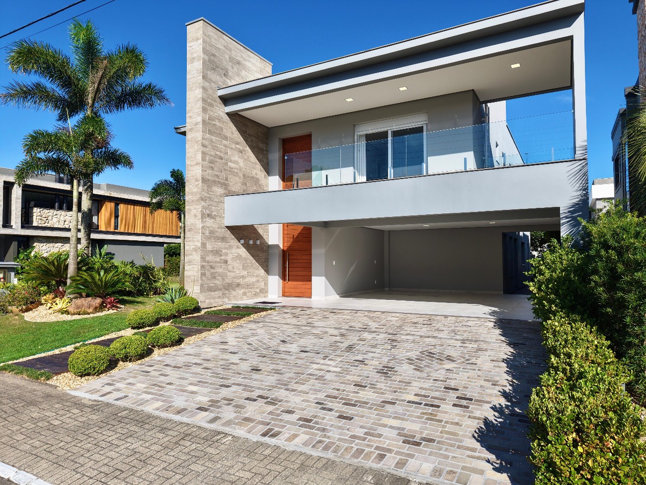 Imagem do imóvel Casa em condomínio 4 dormitórios à venda, Morada Do Sol em Capão Da Canoa referência 4