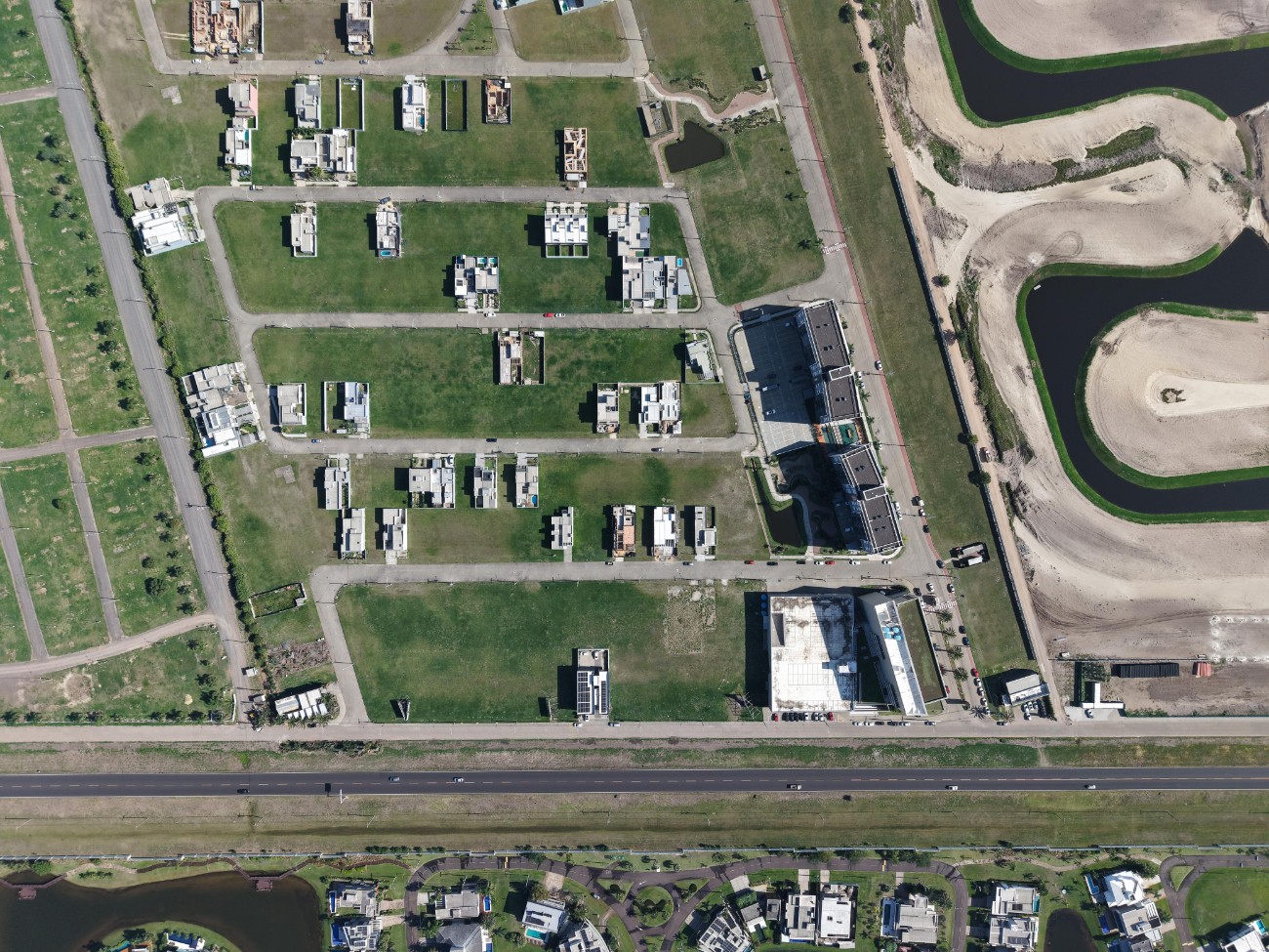 Imagem do imóvel Terreno à venda, Centro em Xangri-lá referência 429