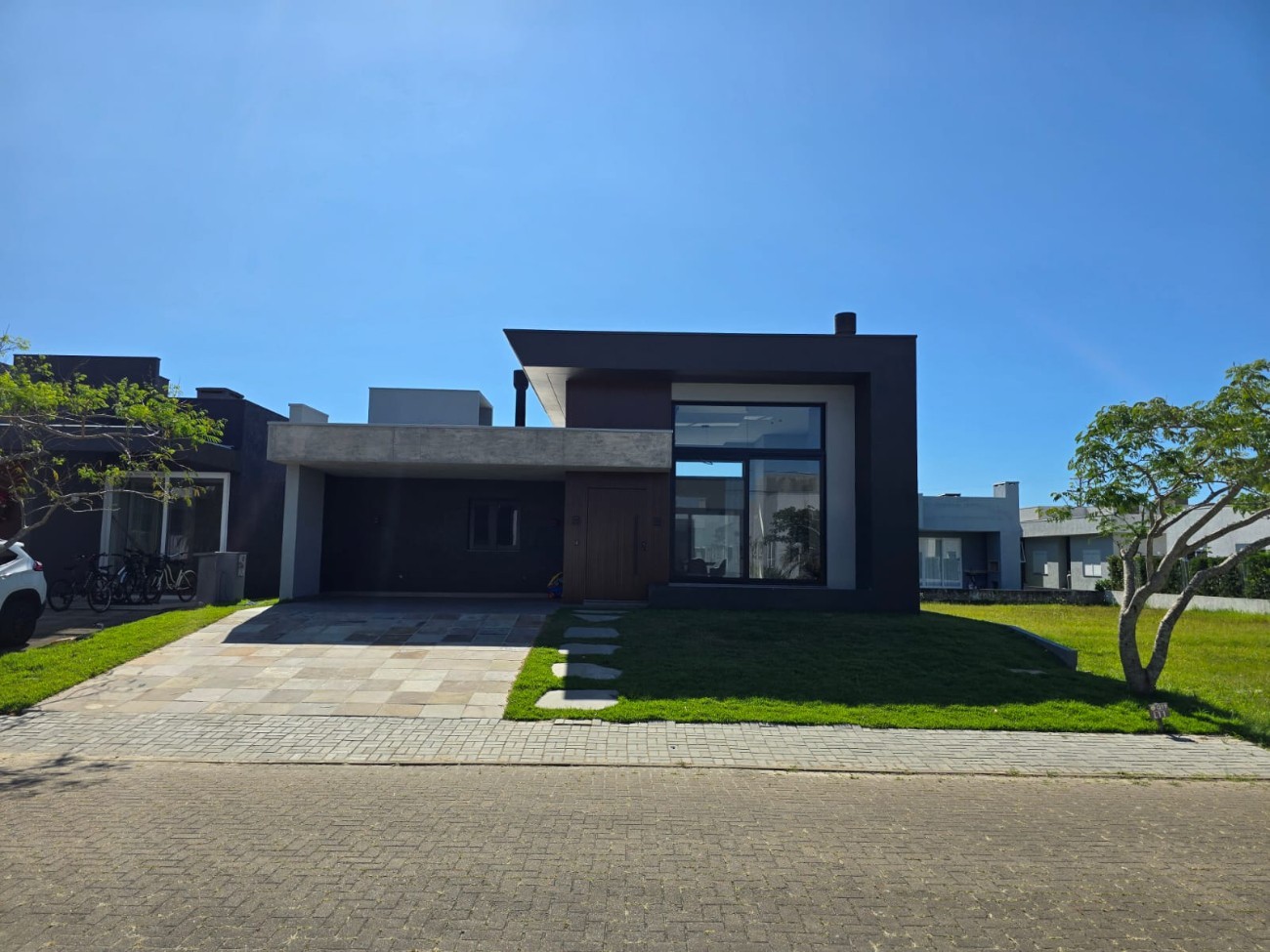 Imagem do imóvel Casa em condomínio 4 dormitórios à venda, Arco Iris em Capão Da Canoa referência 465