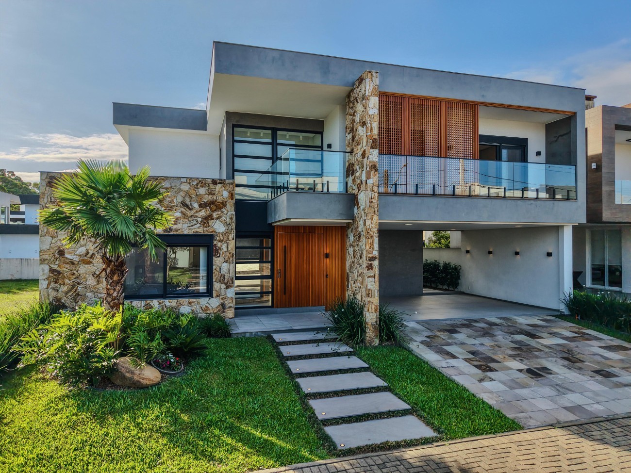 Imagem do imóvel Casa em condomínio 4 dormitórios à venda, Morada Do Sol em Capão Da Canoa referência 523