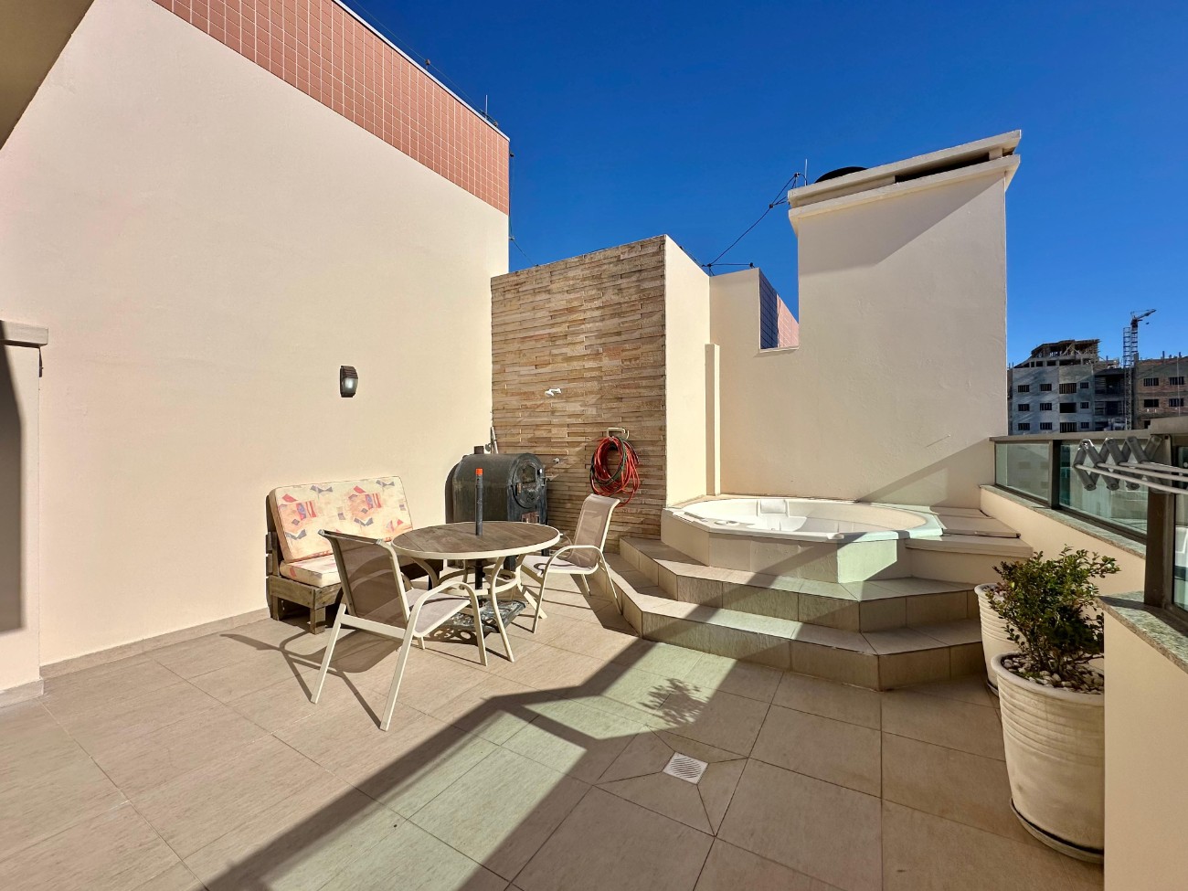 Imagem do imóvel Apartamento 4 dormitórios à venda, Centro em Capão Da Canoa referência 658