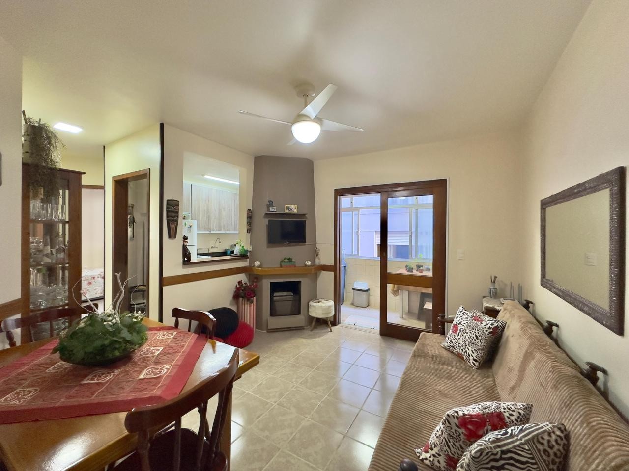 Imagem do imóvel Apartamento 2 dormitórios à venda, Centro em Capão Da Canoa referência 677