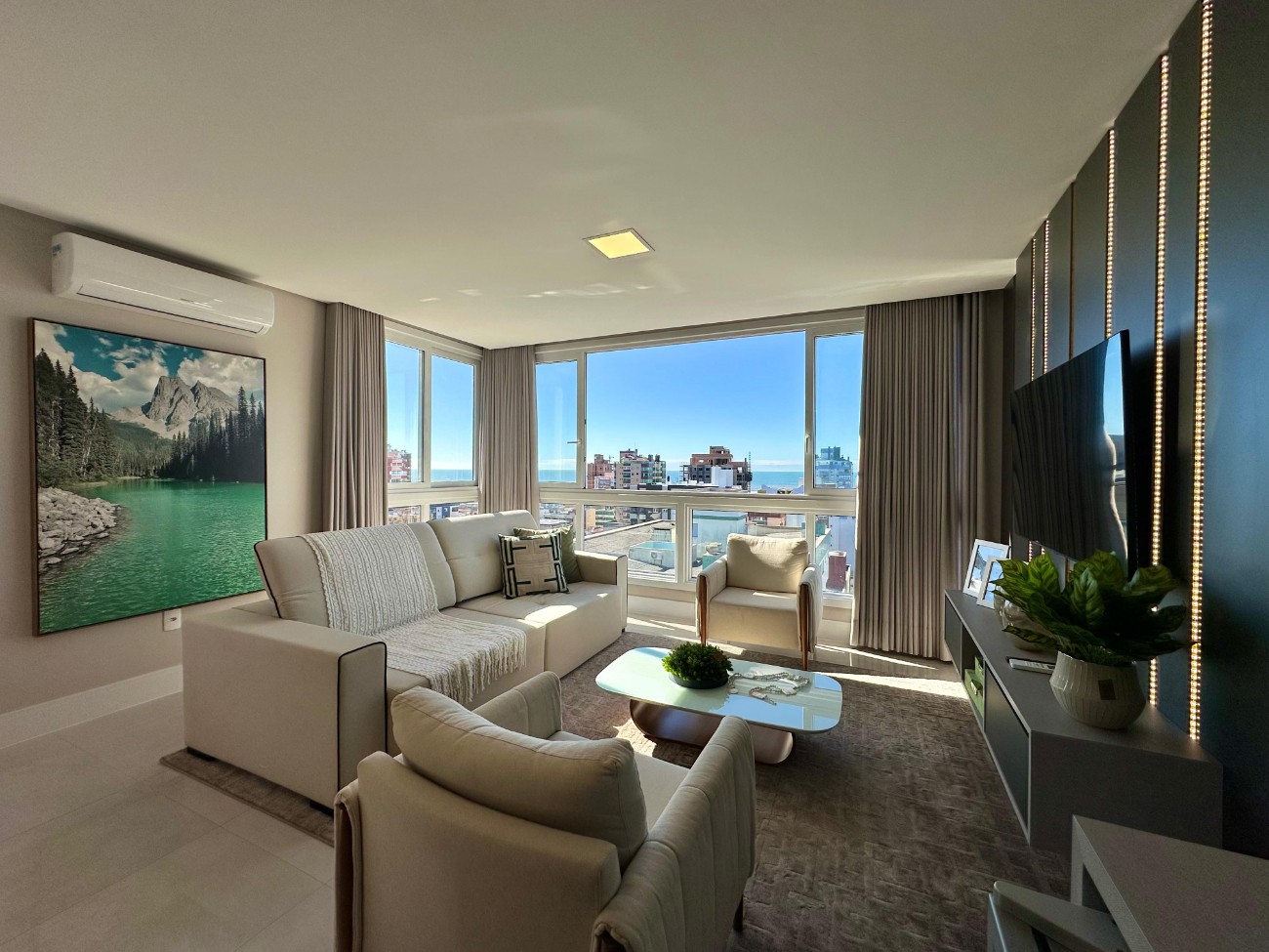 Imagem do imóvel Apartamento 3 dormitórios à venda, Centro em Capão Da Canoa referência 702