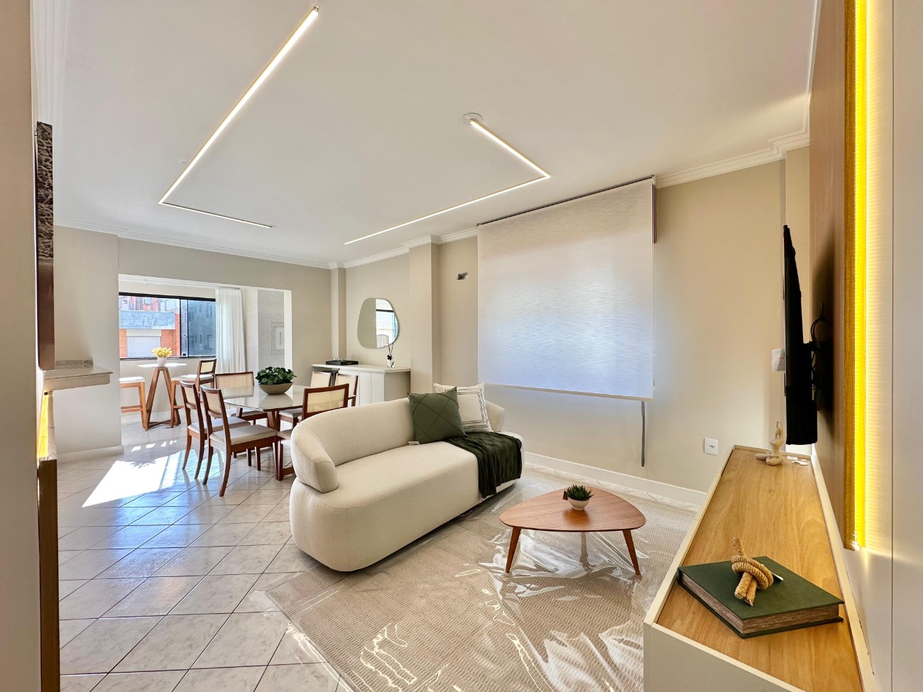 Imagem do imóvel Apartamento 2 dormitórios à venda, Centro em Capão Da Canoa referência 774