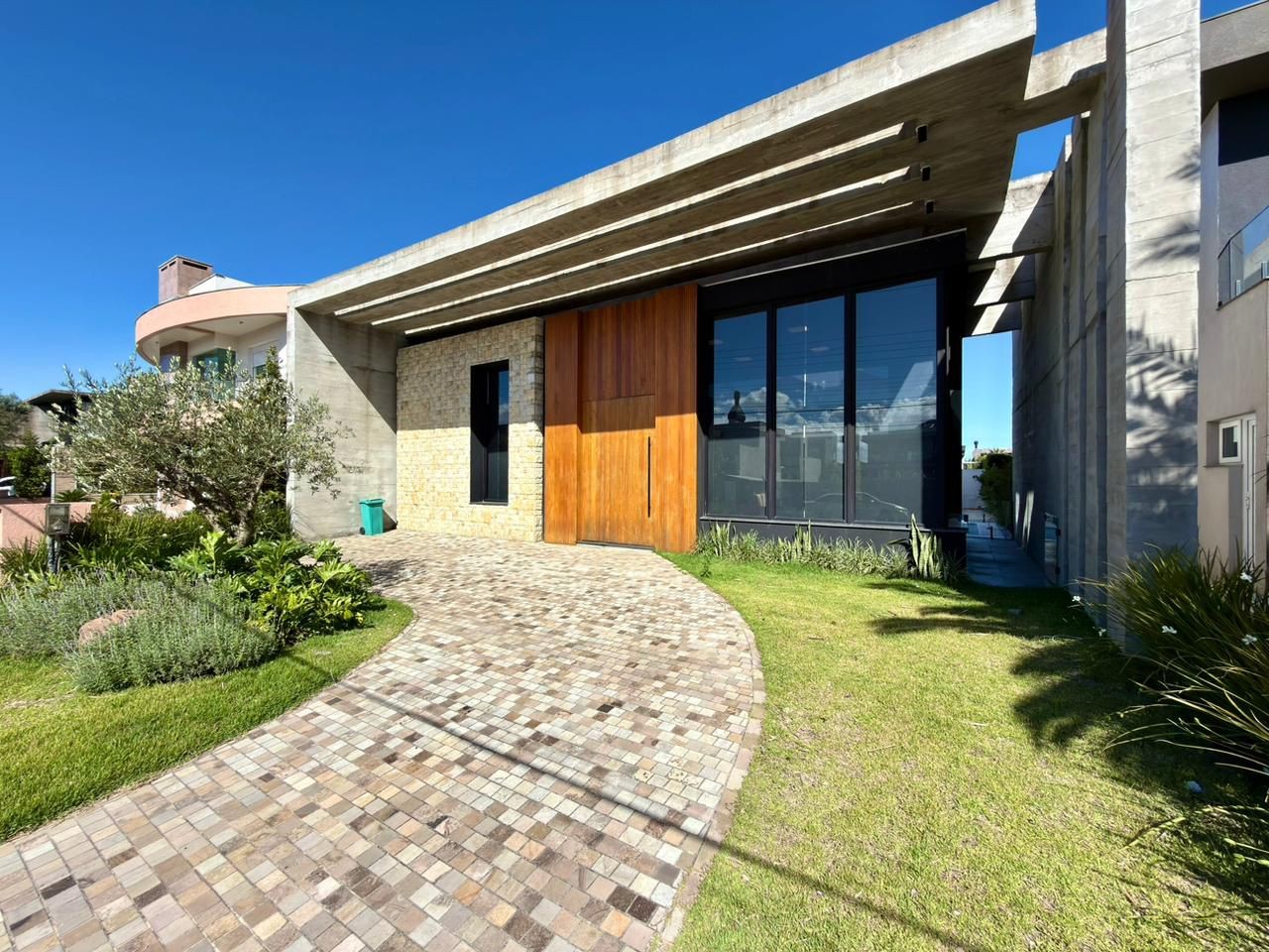 Imagem do imóvel Casa em condomínio 4 dormitórios à venda, Morada Do Sol em Capão Da Canoa referência 850